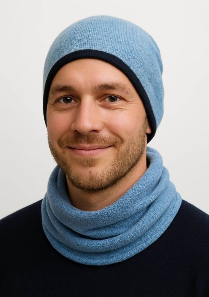 Magic Mütze Merino Strick Pastellblau meliert