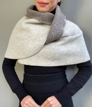 Lade das Bild in den Galerie-Viewer, Kuschelrock Doubleface Wollweiß-Beige
